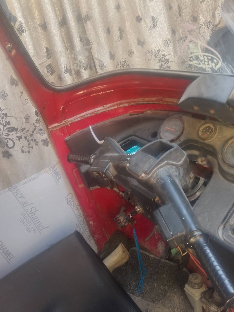 تكتك زيل موديل 16 تكتك نضيفه وخير من الله المكان بغداد الغزاليه شارع الضغط السعر مليونين وبيهه مجال رقم الهاتف *********** واتساب موجود
