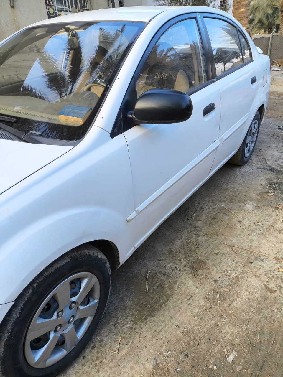 سلام عليكم
كيا ريو 2012 خليجي 
السعر 80  وبي مجال بسيط 
 أخوان مامتواجد على الفيس للأستفسار 
للأستفسار الاتصال على الرقم 
 
أنور ***********
