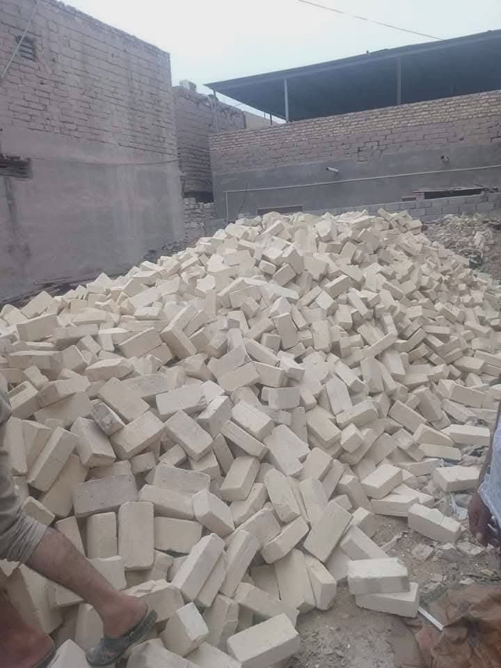 السلام عليكم 
السعر 450 وبيه مجال
بيرنه مال الطيب شرط النسف قوه وقالب ولون وعدد
توصيل داخل العماره
***********

