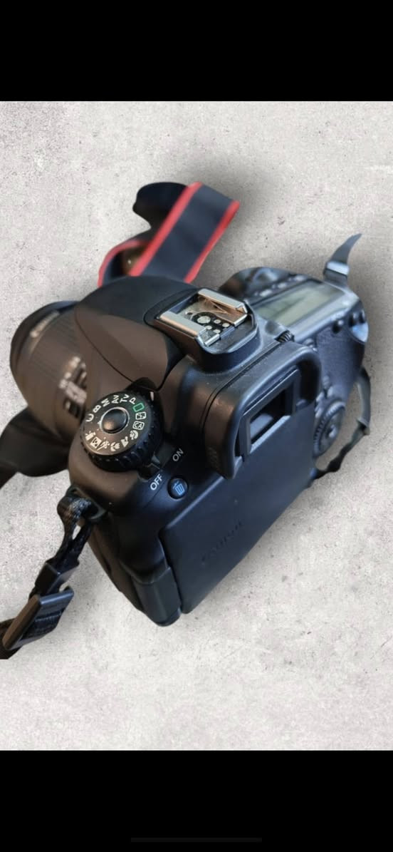 كامرة كانون D60 للبيع نظيفة مامستعملة اخت الجديدة صنع اليابان مع ميموري 16
***********
