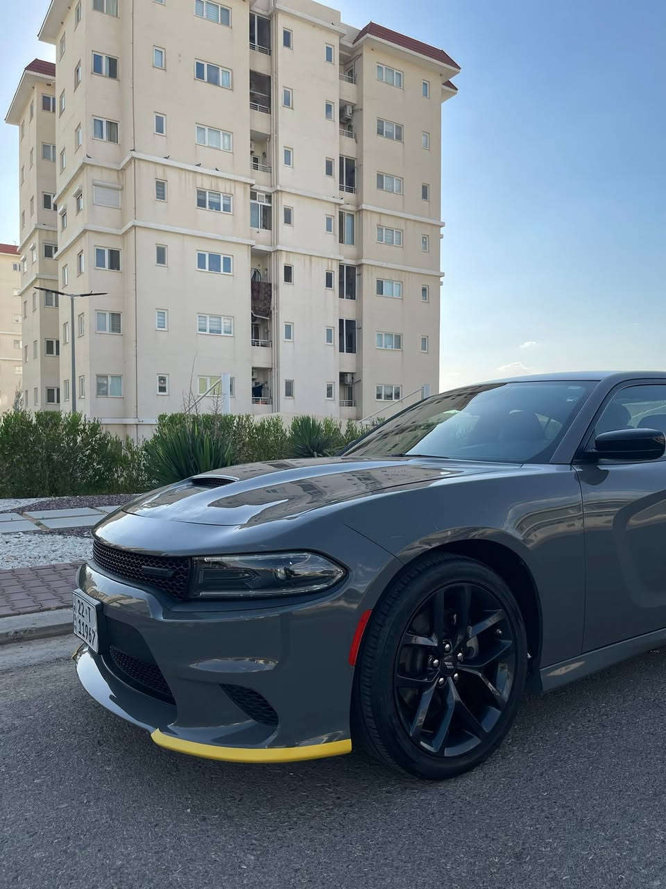 للبيع دوج جارجر GT موديل 2023
• اللون: سمنتي�• وارد أمريكي�• الممشى: 69 ألف كم�• بدون صبغ�• تعديل BDR�• سيارة نظيفة جداً واستخدام شخصي�• المحرك والكير والشاصي شرط�• الفحص مفتوح للجادين بالشراء
• رقم السيارة اربيل وبأسمي التحويل بأي وقت وموقعها اربيل 
للمعاينة والاستفسار التواصل على الخاص او على الرقم ***********
