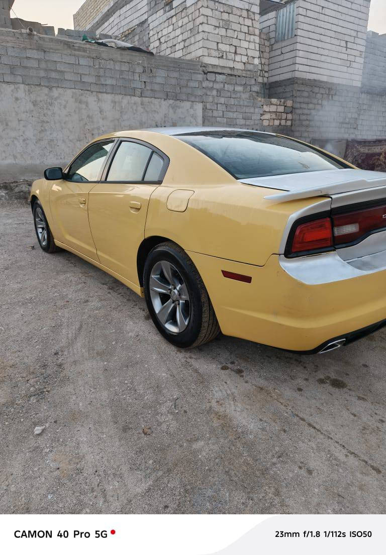 السلام عليكم سياره جارجر موديل 2011  سرقه 
بيه ربعه بيباب مفتوحات اباقي كفاله عامه من مكينه كير حداديه تخم تاير حط كربلاء بغداد الغم نكليزي سنويه. 28
السعر 138 وبيه مجال  غير متواجد عله الفيس *********** كربلاء الحر
