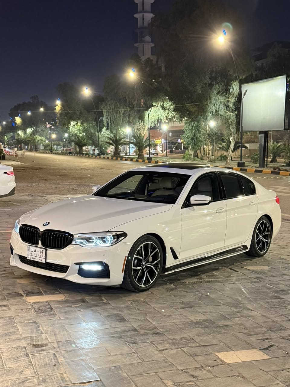 النادر جداااا
ماشاء الله تبارك الرحمن

Bmw 540i 2019 m package 

كلين تايتل مكفول من كلشي مواصفات خاصه

الكت اصلي من اميركا
داخل 700 لون ابيض
5 بردات
5 كاميرات
ابواب شفط صندوق كهرباء 
رادارات امامي وجانبي
حساسات 360 
كيجات ديجتال
تشغيل عن بعد
تحكم الايمائات
لايتات داينمك

وبعد هوايه مواصفات
السياره كفاله عامه
ماشيه 60 الف حقيقي
جديده جدا بحالة الوكاله بدون اي نقص وملاحظات
رقم بغداد وتحويل مباشر

السعر 36 ونص قابل للتفاوض بالمعقول
فقط بيع بدون مراوس
مكانها المنصور الاميرات
*********** اتصال
*********** واتس اب
