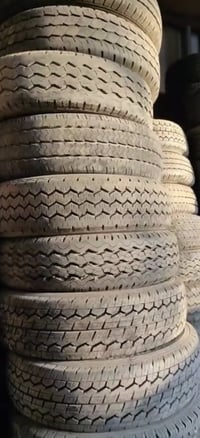 اطارات للبيع جميع القياسات متوفره وباسعار مناسبه ٠٧٧١٢٨٨٥٤٠٦جمله ومفرد
