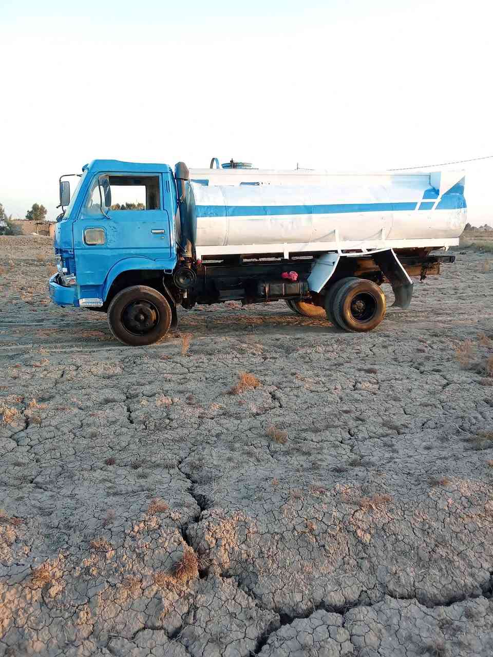 للبيع تنكر 7الف نيسان 6سلندر ساره جاهزه رقم بصره الماني وسنويه عضم عاج سعر 38ورقه وبيه مجال مكان بابل الشوملي ***********
