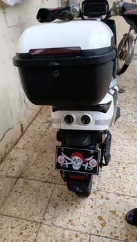 ماطور 318. للبيع   مواصفات معروفه   نضام رجوع R  السرعة 70 حقيقي بل شا...