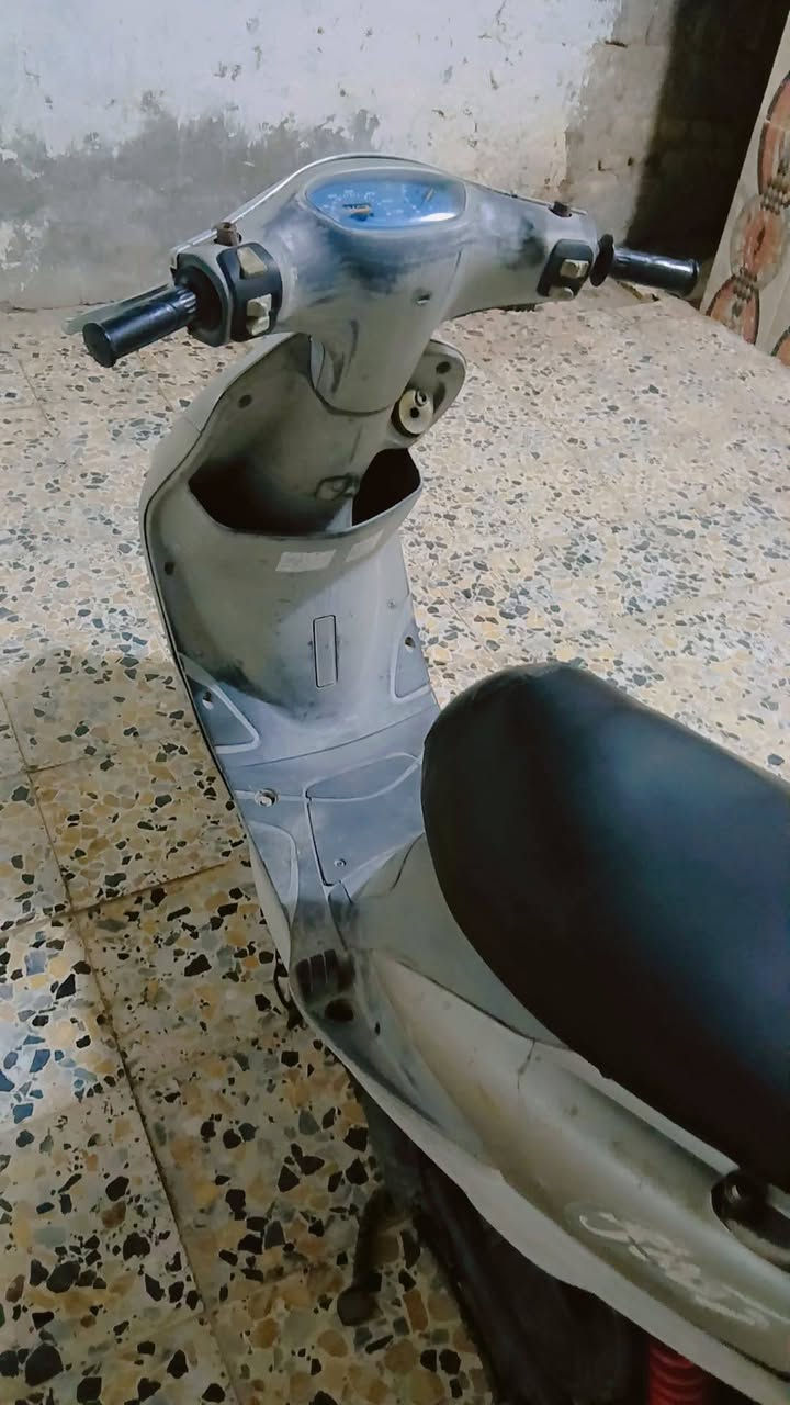 سلام عاليكم دراجه ماكس منغوالي البيع دراجه رنبه ما صرالي هواي من ماخذها مكينه ما مفتوحه صبانه ما محطوط عاليها دراجه كشي شغال بيها نكره سالف شاير كالوب كشي شغال بيها سعر 800 بيها مجال الطيبين الستفسار *********** مكاني البصره شط العراب جزيره ونه بالخدمه
