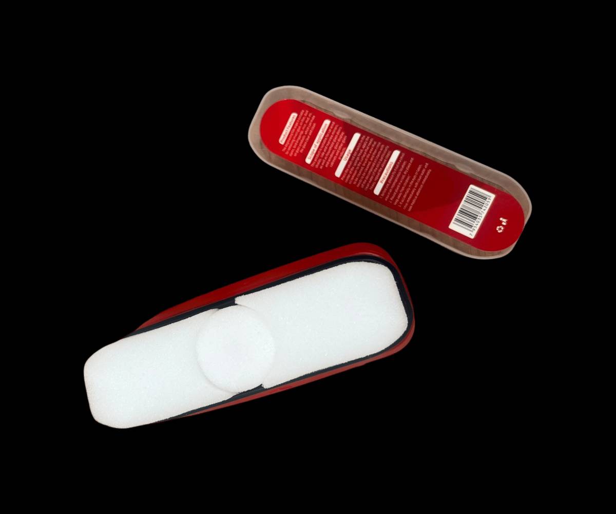 ملمع زجاج السيارات بتقنية النانو سيراميك ✨

يكوّن طبقة حماية طاردة للماء ويمنع التبلل

يقلل التصاق الزيوت وبقع الأمطار على الزجاج

يحسّن وضوح الرؤية أثناء القيادة في المطر والليل

هل المنتج جديد أو مستعمل؟: 
جديد 
هل تقدم خدمة توصيل للمحافظات؟: 
نعم