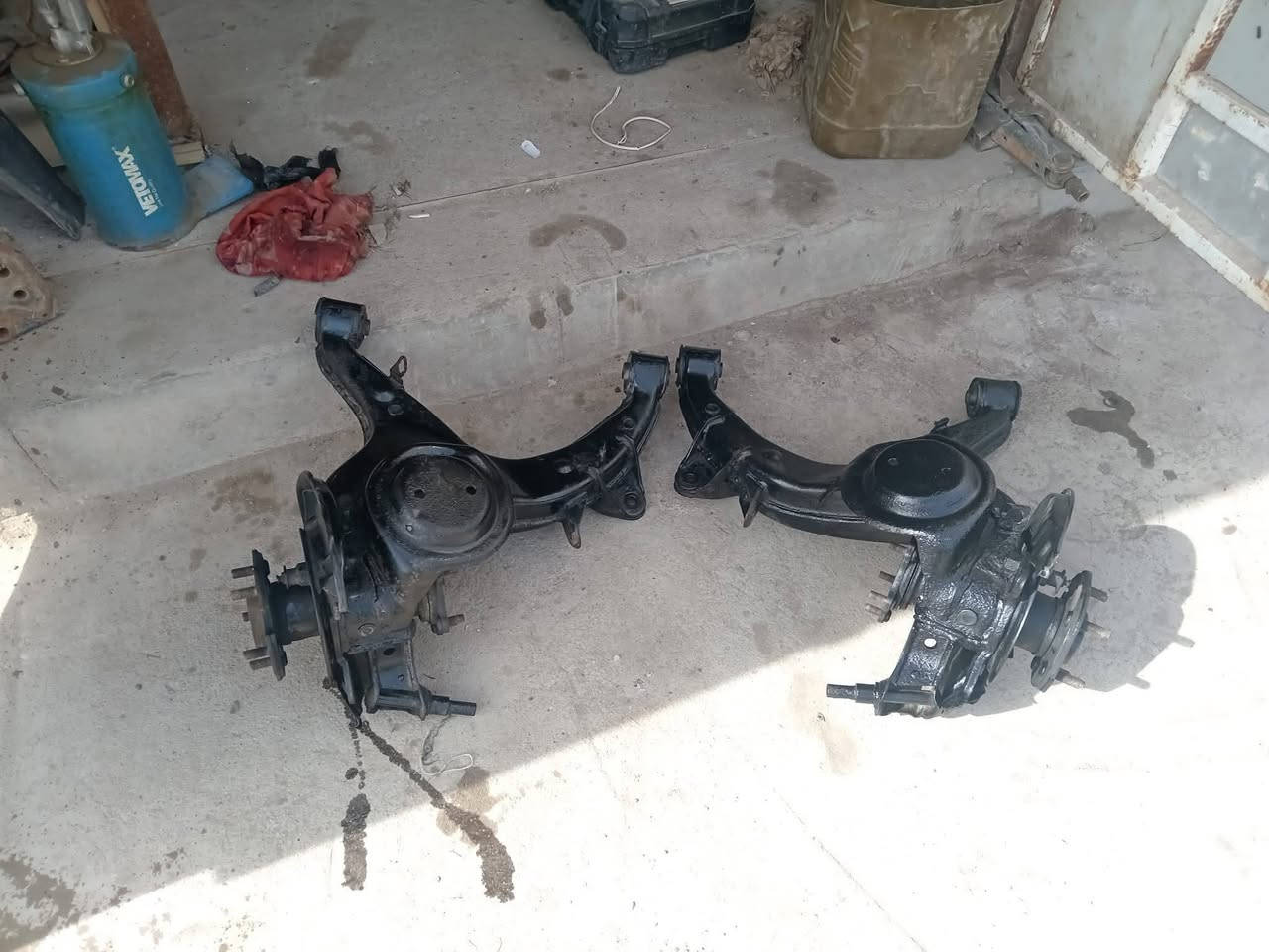 سلام عليكم غراض بطه البيع شتريد موجود العنوان ميسان قضاء كميت الهاتف ***********/***********
