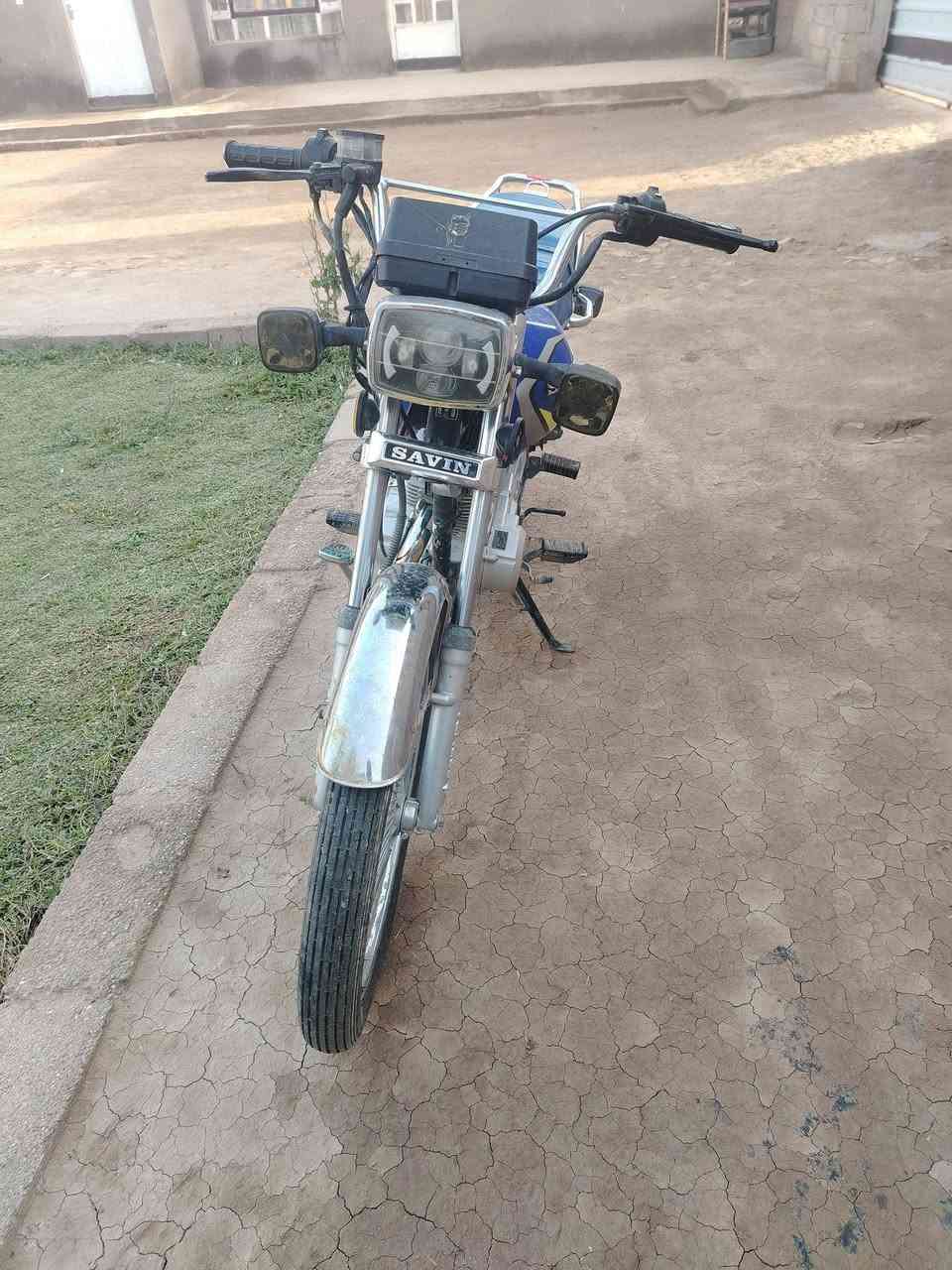 دراجه للبيع 23محرك مامفتوح سعر550  دراجه شوفت عينك اوراق 5    الشحيميه 
***********

