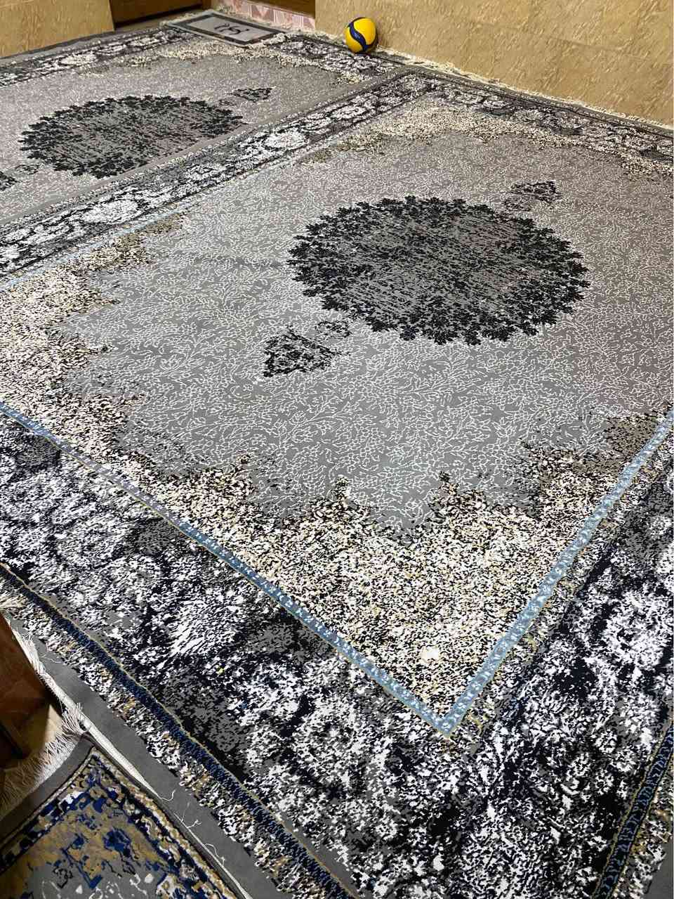 سڵاو

 دوو فەرشی ئێرانی  ٤٤٠ شانەی دەرەجە یەک  ٣/٤ 

٢٠ کیلۆ

 کەم بەکارهاتوە

نرخی هەردوکی ١٦٥ هەز السليمانية, العراق


**إذا كنت صاحب هذا الإعلان وتريد حذفه لأي سبب، رجاءا أرسل رسالة إلى الدعم الفني**