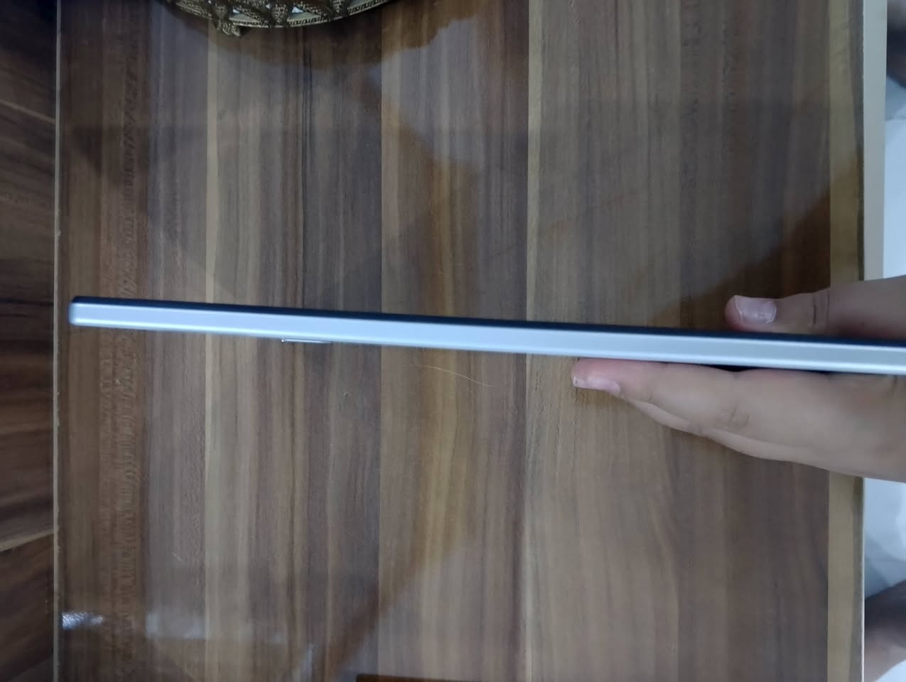سلام عليكم عندي ايباد نوعيه Lenovo 
الذاكرة: 64 جيجابايت مع 4 جيجابايت رام.
الشاشة: كبيرة بمقاس 10.1 بوصة (واضحة بدقة FHD).

الأداء: معالج ثماني النواة (ممتاز للدراسة، التصفح، واليوتيوب).

البطارية: 5000 مللي أمبير

المميزات: سماعات ستيريو قوية وجسم نحيف.


**إذا كنت صاحب هذا الإعلان وتريد حذفه لأي سبب، رجاءا أرسل رسالة إلى الدعم الفني**