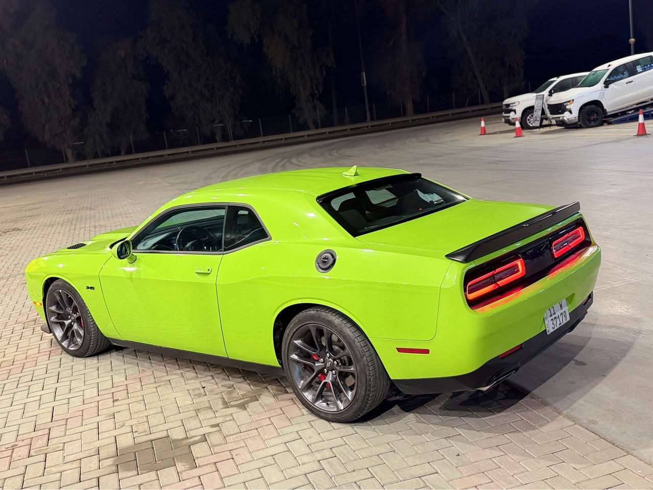 دوج جالنجر 
٢٠٢٣
محرك 5700 R/T

لون تفاحي 💚

شاشه جبيره 

كشنات تدفئه وكهرباء 

هيترات موري

سوبر تراك باك 

ويل سكات باك 
دبات سود 

فجوج برمبو

لايت زنون 

حساسات خلفيه 

دركه srtحرف دي

السياره مبرمج يم ايكل طلقات 

مبرمجه ع بانزين العادي 

السياره حادثه جاملوغ خلفي وبنيد وحافه الجاملوغ الامامي بارد شاصي معدل ع بارد بدون صبغ لغد مكفول 

ماشيه ٢٦ الف 

رقم بغداد بسمي 

سعر ٢١٥ وبي مجال قليل 

مكانه بغداد صليخ 

*********** بغداد, العراق
