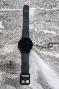 جالكسي ووتش4 • مقاس ٤٤مم • قليل الاستخدام