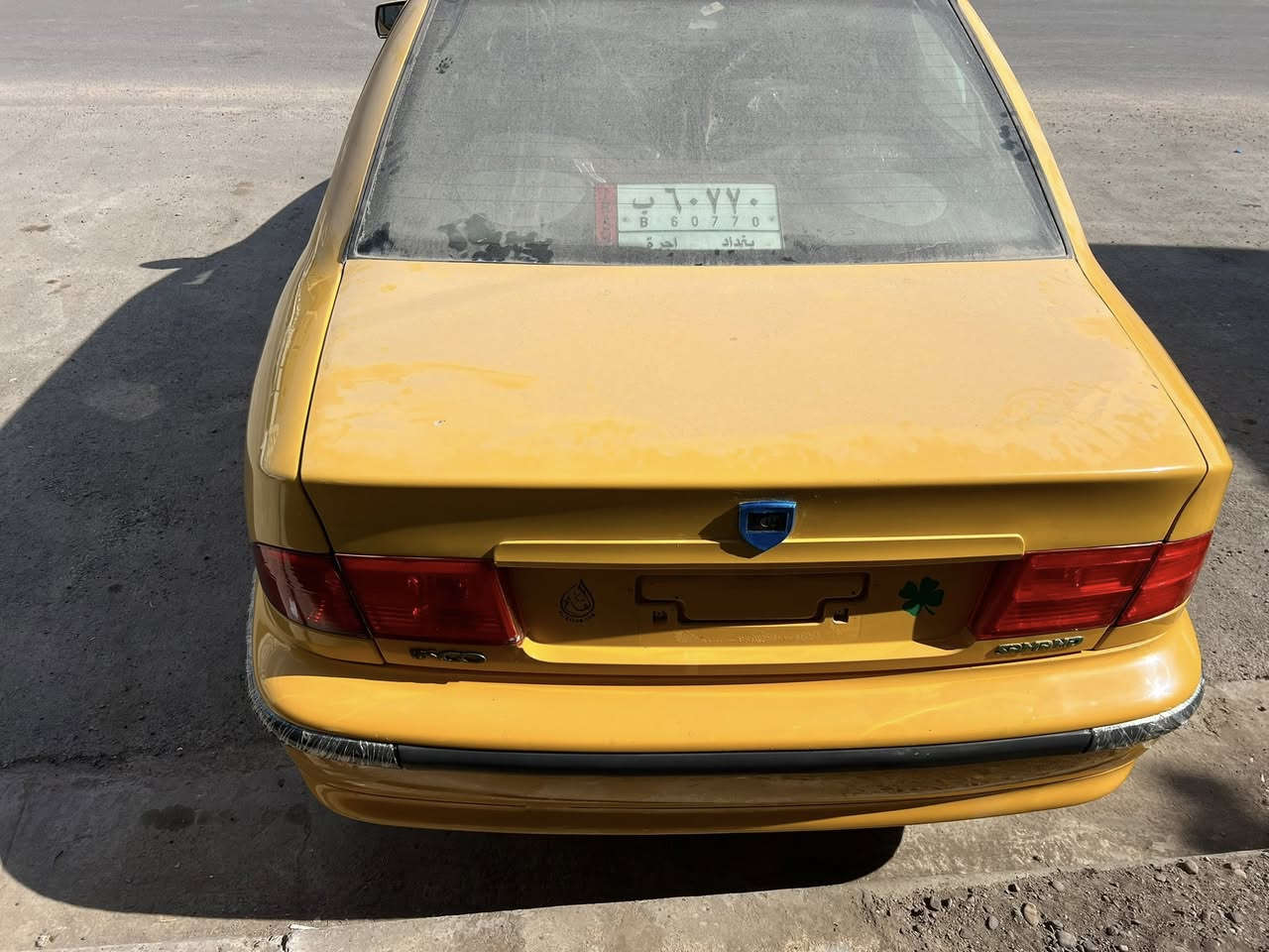 سلام وعليكم سمن 12 رقم نكليزي البارحه حولته بسمي هيه مصفره 27 السياره احله من الصور الله شاهد السياره بل كارتون شنو الي تريده بيه شغال  ***********
