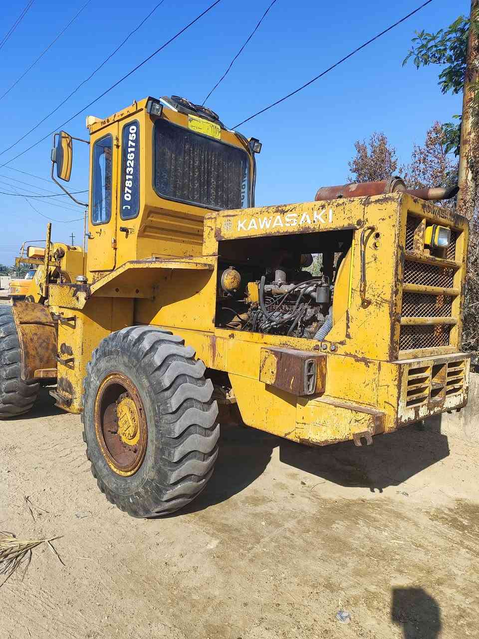 البيع شفل موديل ٨٣ رقم صلاح الدين بدون ضباره عندي وكاله عامه صبغ بلادي مكان فلوجه كرمه*********** سعر شدتين وربع بيها مجال
