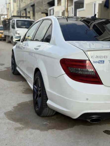 مارسدس 200c للبيع السياره خليجيه موديل 2013 باب السايق شخوط ومصبوغ والسياره مكفوله مكينه صدر تبريد مكينه 4 تيربوا السعر 150 وبيها مجال للشراي مكان الرستميه خلف المرور رقم الهاتف ***********
