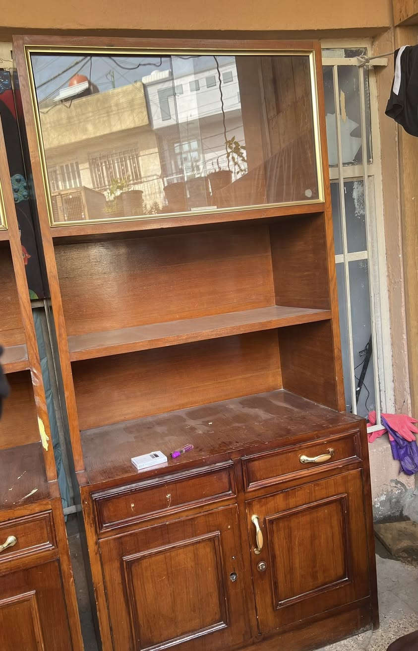 ديلاب أو معرض للبيع عدد  اثنين سعرهن ١٥٠ الف تواصل ***********
