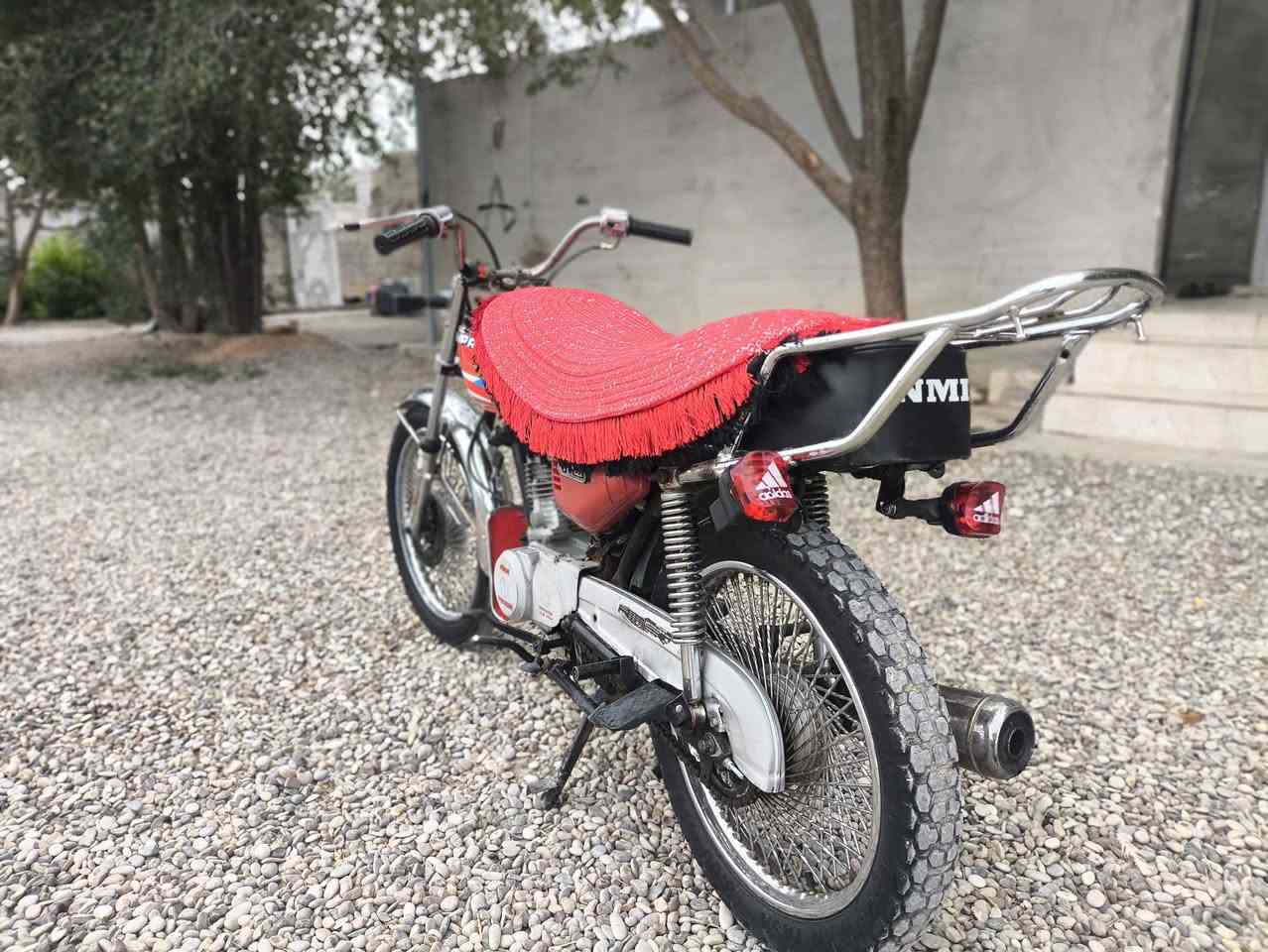 للبيع تايكر موديل 17 
دراجه خير من الله شلعه او معدل 
كهربائيات كله شغال غراضة كلة موجوده
نكره هندر صفحه كلج كابريتر غراضة جدد بنز كلة جديد 
مابي اي نقص مكينه بس صوت فيلس بس فيلس لا نقص لا بخار 
بدون اوراق ابيع اعيد غراضة موجودات كله جديد أو اصلي بلادي
سعر (320) بي مجال 
رقم (***********) مكاني خانقين جبراوة
