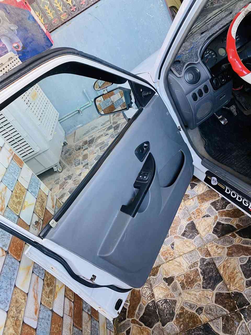 السلام عليكم 
للبيع سايبه موديل 2017 رقم نجف دولي سنويه لحد2030
سياره حلوه وجديده بدون ضربه بدون صبغ تبريد شغال السعر ٤٨ وبيه مجال شي قليل مكان السياره بابل ***********
