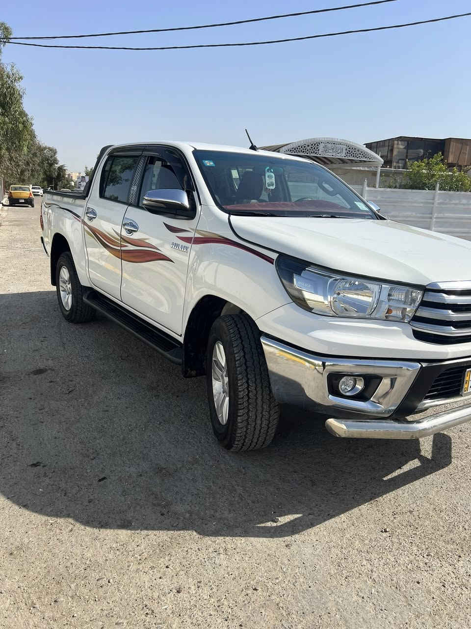 تيوتا هايلوكس ٢٠٢٠ للبيع
السلام عليكم تيوتا هايلوكس ٢٠٢٠  فور ويل فول مواصفات للبيع السياره كلش نضيفه ماشيه ٨٥٠٠٠ السياره اي ضرر ما بيها و صور السونار جوه رقمه بغداد و ب اسمي السعر ٣٠ الف للاستفسار ***********
