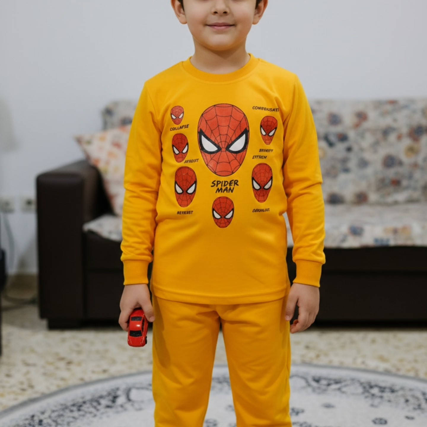 🚨 جملة فقط  🚨
تراك ولادي وبناتي  بهاري.  
سعر الدرزن 36 الف  
📌لا يوجد مفرد.   
  قياسات من 2 الى 8 سنة 
5الوان.          
الدرزن 12 قطعة 
يوجد  توصيل جميع المحافظات 
للتواصل واتساب  📞 ***********
تلغرام  https://t.me/AAHAD13
