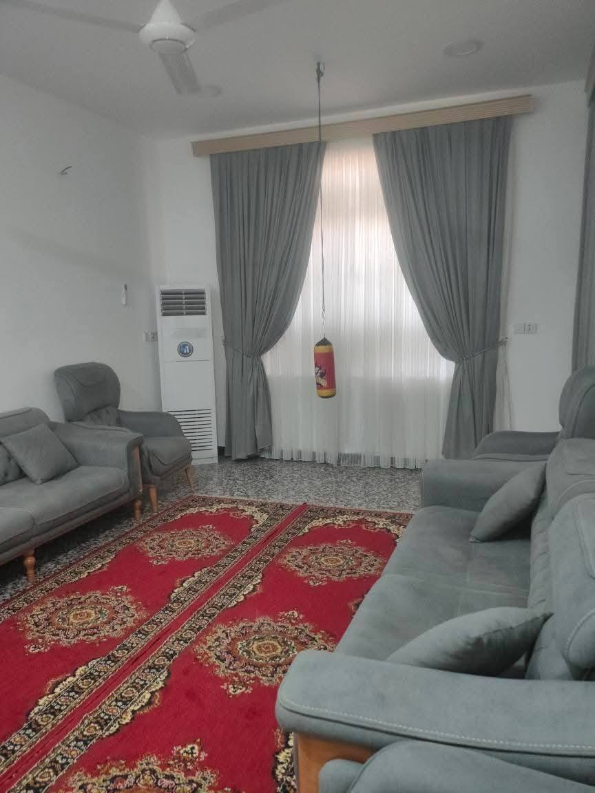 دار للبيع مساحه 200م
غرفتين نوم +استقبال 

موقع مميز بناء درجه اولى 

ملك صرف سكني ع طابو الشعب

الواجه 10*20

الموقع بغداد بوب الشام 

بالقرب من شارع السوق 

للتواصل ***********
