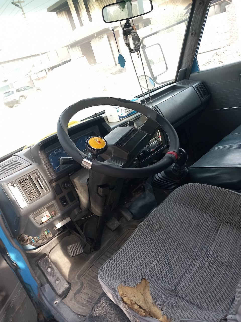 كيه بنكو ٩٤ كير محرك مكفولات حداديه جديده تايرات جدد التايرات الكلام نص عمر كهربائيات شغاله شاصي او رقم شاصي مكفولات رقم انبار مشروع وطني شرط التحويل راعيه موجود سنويه لل ٢٧ رقم الهاتف ***********
