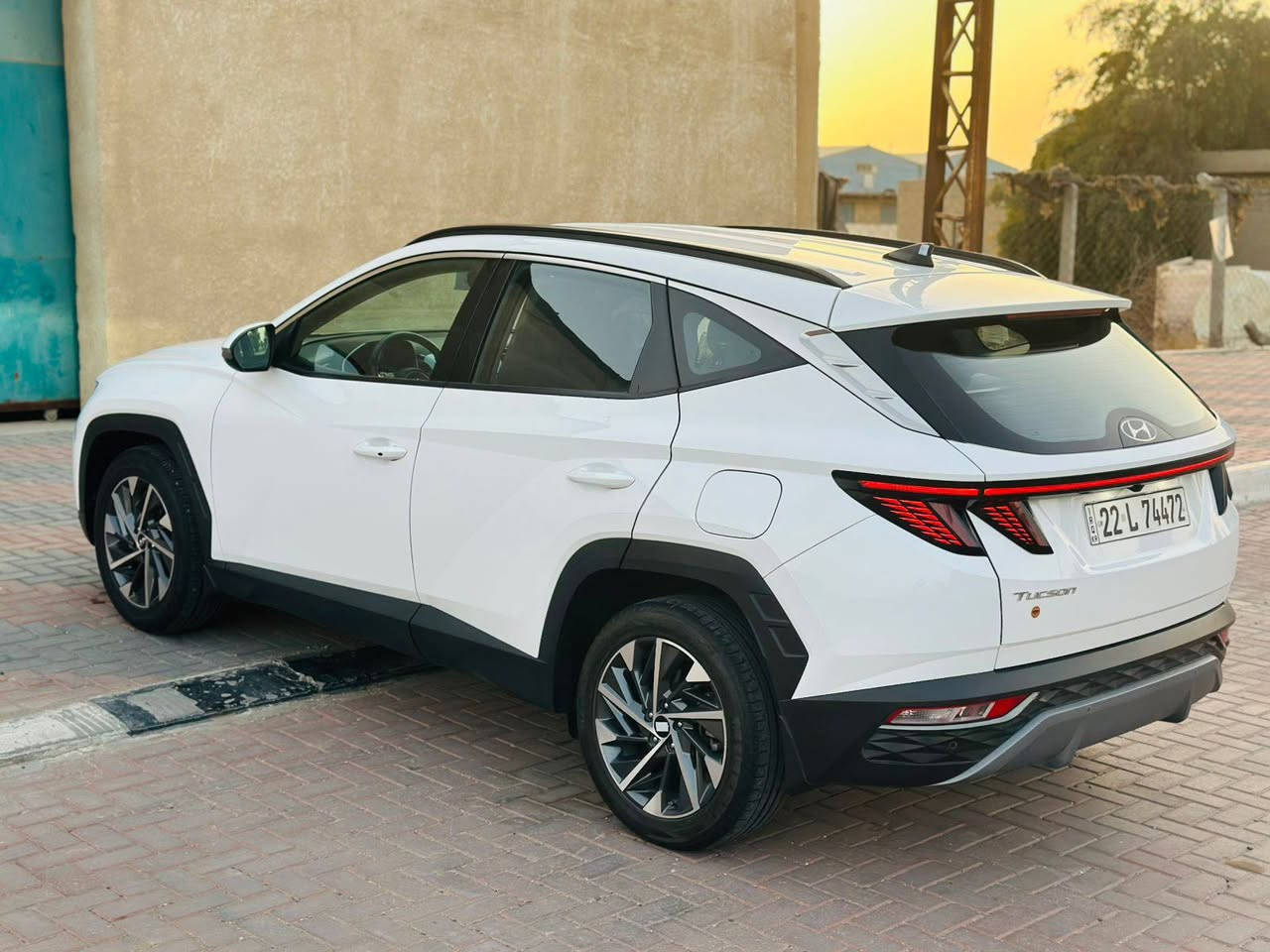 هونداي توسان خليجي 
موديل 2023
رقم أربيل انكليزي تحويل وكاله 
مكفوله السياره كفاله عامه 
فول عده البانوراما 
بصمه تشغيل 
بصمه ابواب عدد2
تشغيل عن بعد 
شاشه كبيره 
كامره دوار
حساس خلفي امامي
تبريد خلفي 
تحكمات جهتين
بعد بيه هواي مواصفات 
السعر 210
***********
***********
