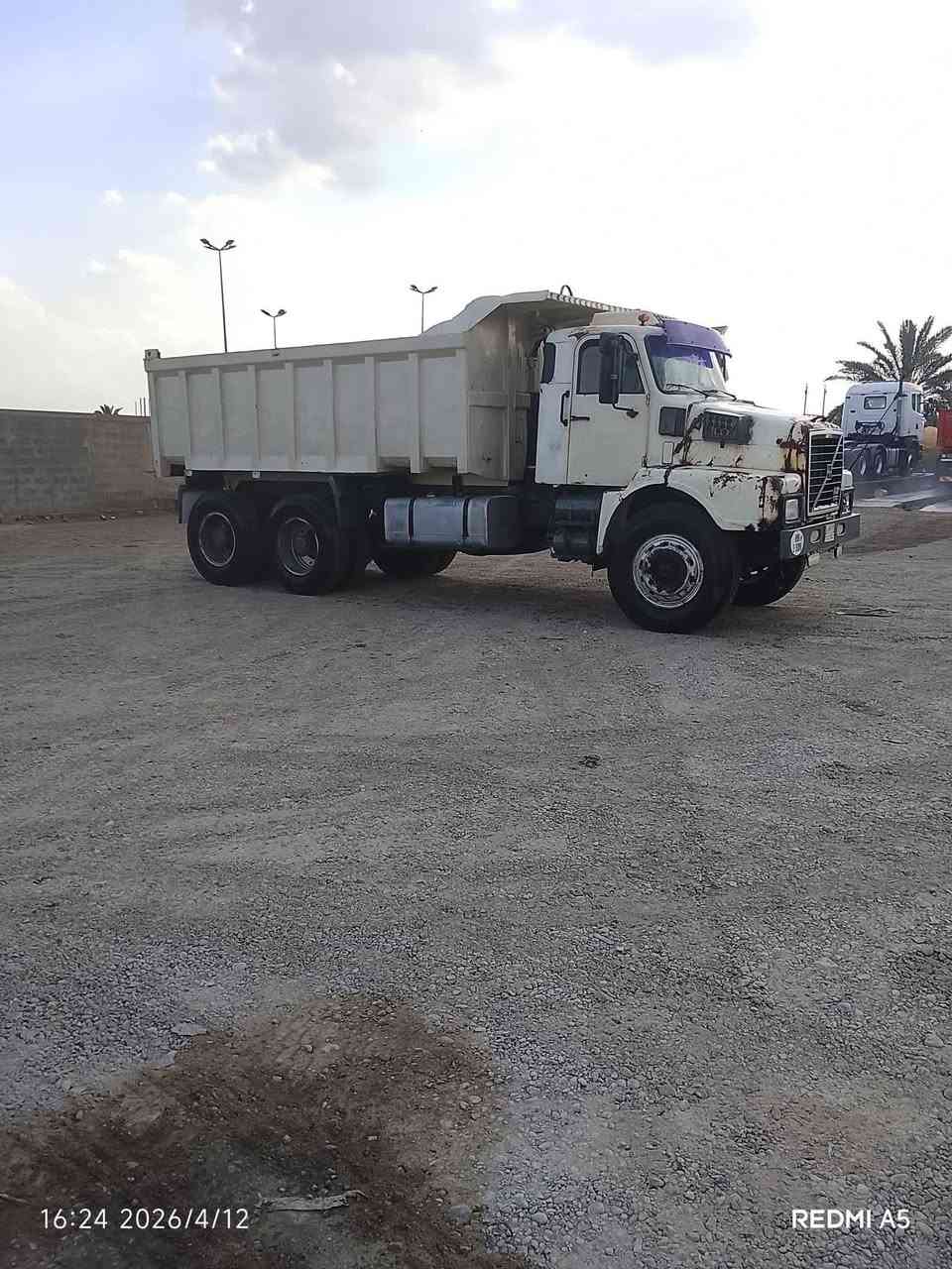 سلام عليكم فالفو برازيلي البيع موديل 89رقم بغداد تحويل ثاني يوم مكينه جي عشره لا صرف ولا بخار مال كصه كير4/4مجموعه فراشه 14خفيفه شاصي مكفول كهربائيات شغاله مكاني بغداد سياحي ***********
