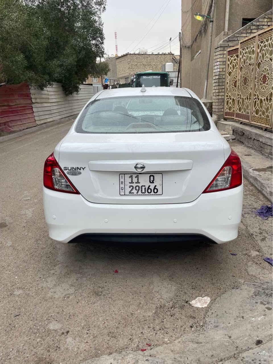 سلام عليكم 
نيسان صني هنديه مكفوله من كل شي بس شبر ونص بارد بالباب موديل 2024 رقم بغداد انگليزي وسعرها 113 ورقه مكانها بغداد العبيدي***********بيع فقط بغداد, العراق
