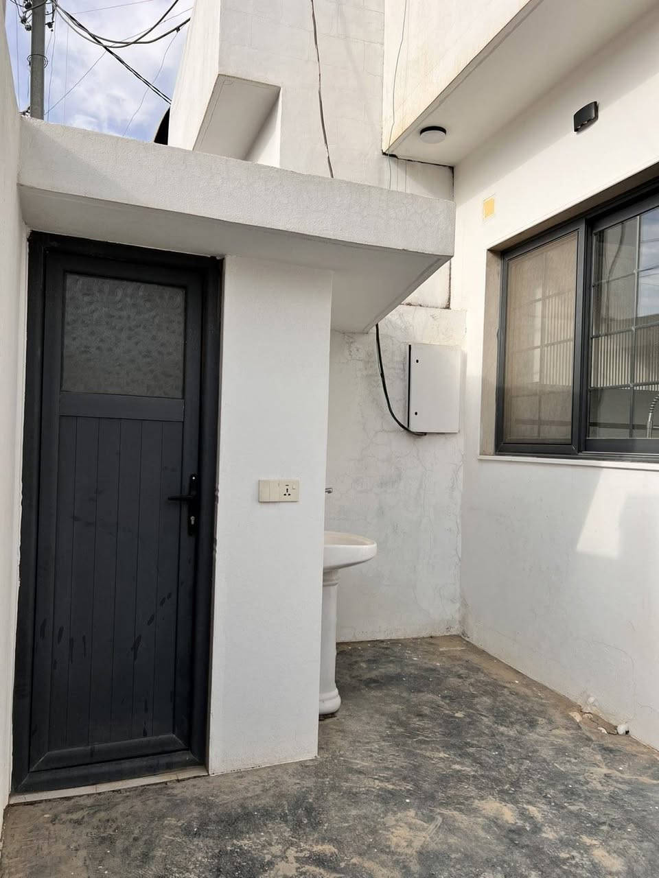 ئـە م خانووە تــازه و  نــاوازه یه مان هە یه بۆ فڕۆشتن 
ڕووبــه ری 140م ناونیشان #کـــە رامــه بــە رامـبه ر هــۆڵــی ڕۆشنبیری کـە رکوک کـامل خــزمه ت گوزاری ،،،تــۆماری شــاره وانی یه
فــوول مــواصــفات 
3 ژوور نــوستن
هــۆڵ و چــێشتخانە تــێکە ڵ ده ســتوری ئێرانی 
حــە مامی گــەرمی ئــارامــکۆ
دووســه رئاو مــغریبی و شــه رقـی
کــامل دکـــتی مــوبه ریده ،ســـقف مــغریبی
دووســــێت کــە وە نــتە ری مە وادی ایــطاڵی بــە دیــاری له گە ڵ خانۆکە دایه کە نرخییان 6ملێـــونە 
دە رگاو پـــە نجە ره ی آصــلي عــه زلی بۆدروست کراوە
نرخـی 49  ملیۆن مـــامه ڵه یه کی زۆر کە م
watsapp  ***********
***********
