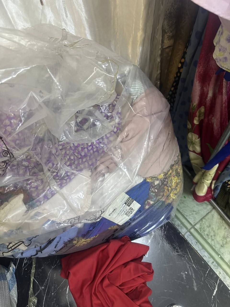 سلام عليكم شلعه ملابس دشاديش وتراكات وفساتين ولا قطعه تالفه كلهن نضافه ٩٩ وبيهن فساتين  اطفال وشي ان قيم واخذ


**إذا كنت صاحب هذا الإعلان وتريد حذفه لأي سبب، رجاءا أرسل رسالة إلى الدعم الفني**