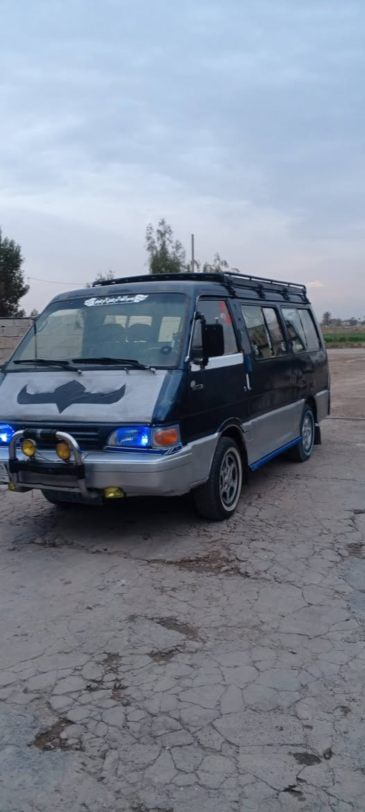 سلام عليكم ورحمه الله وبركاته كيه بسته موديل 95رقم بغداد تحويل مباشر السياره نضيفه تخم تاير صدر جديد مدوشمه اول البارحه جديد شصي مصلح الكدام جيه اليمنه فقط محرك مكفو وكير مكفو السياره بلاديه ما ذب عليه ربع كبل الشارع السعر خاص مكان ابو غريب ***********كورك 0778338496اسيه
