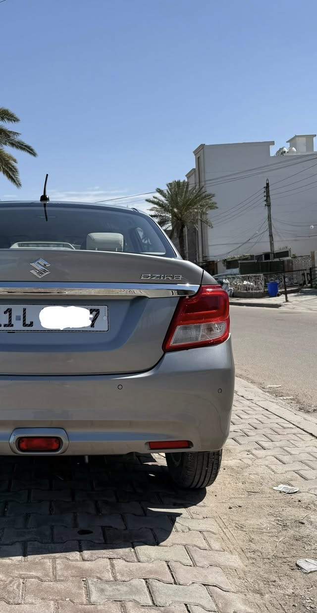 سوزوكي ديزاير GLX 2023 V4
السيارة كلين ماشية 12 الف فقط (اخت الزيرو)
 فئة GLX اعلى فئة بالمواصفات:
بصمة
مري شفط
تحكم ستيرن 
قطعتين تبريد 
4 سماعات + تويترات إضافية 
حساسات خلفية
السيارة #بأسمي ثاني يوم تحول

الملاحظات / مرفوقة بالسونار والصور ) 
السعر 100$ 
مكان السيارة بغداد العامرية 
واتساب ***********
اتصال مباشر ***********
