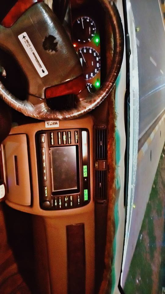 مةليكة موس موس موس  ديفور بجوك التوني بازار
بيشو دواي كريستال ٤تايةي لوك بي مةسروف تةبريد ساردو گةرةم لةكةل سوجة جالو شوختو قوباوي نية
سةيارةكة زور باكو جوانو بيمةسرةفة رون گيروومةكينةي تازة گوراوة ١٤٠هةزار هةقيقي روشتوة  بةشةرتي هةمو شتيك 
شوين كةلار هةمو شتيكم نوسيوة موشتةري نيت سةرمان مةيةشينة سعري ٤٩گةلاو مةجال
گورينوش اكةم بةشتيك بةدلم بيت
*********** كالار, السليمانية
