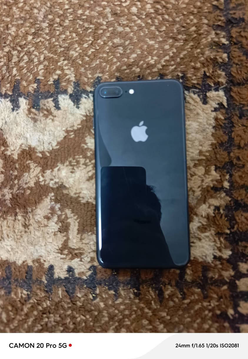 السلام عليكم ايفون 8 بلاص داكره 64 بطاريه 85 نضيف الجهاز ما مفتوح ***********
