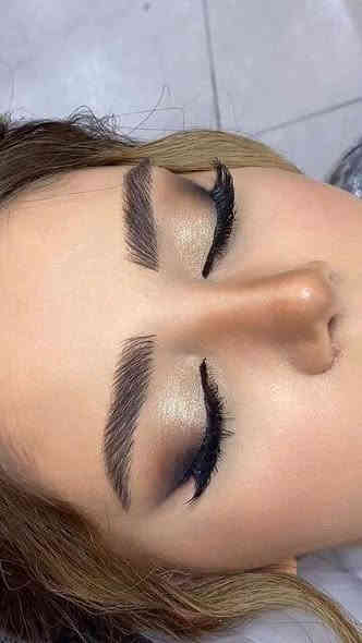 لأن الجمال إحساس قبل ما يكون شكل ✨
في صالوننا نحول إطلالتك لحكاية أنوثة لا تُنسى 💄💅
مكياج عرايس، تسريحات راقية، وعناية تهتم بأدق التفاصيل 🌸
إذا كنتِ عروس أو تبحثين عن تجديد يلفت الأنظار… مكانك عندنا 👑
احجزي الآن وخلي جمالك يتكلم عنك 💖
شارع التجنيد القديم فرع عقيل النجار ***********
