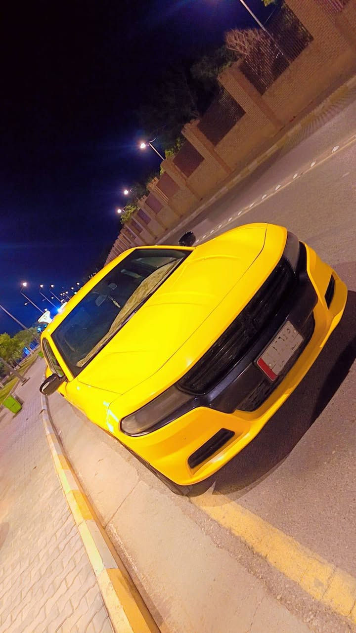 جارجر ١٨ أصل كير مكينه حداديه تخم تاير تبريد كله جديد صدر امامي جديد مع تبديل عربانه خلفيه موديل ٢٠ جاهزه للشغل ماتصرف عليها الف دينار رقم واسط تحويل ثاني يوم مكان السياره بالكوت  السعر 185وبيها مجال للاستفسار الاتصال على الرقم ***********
