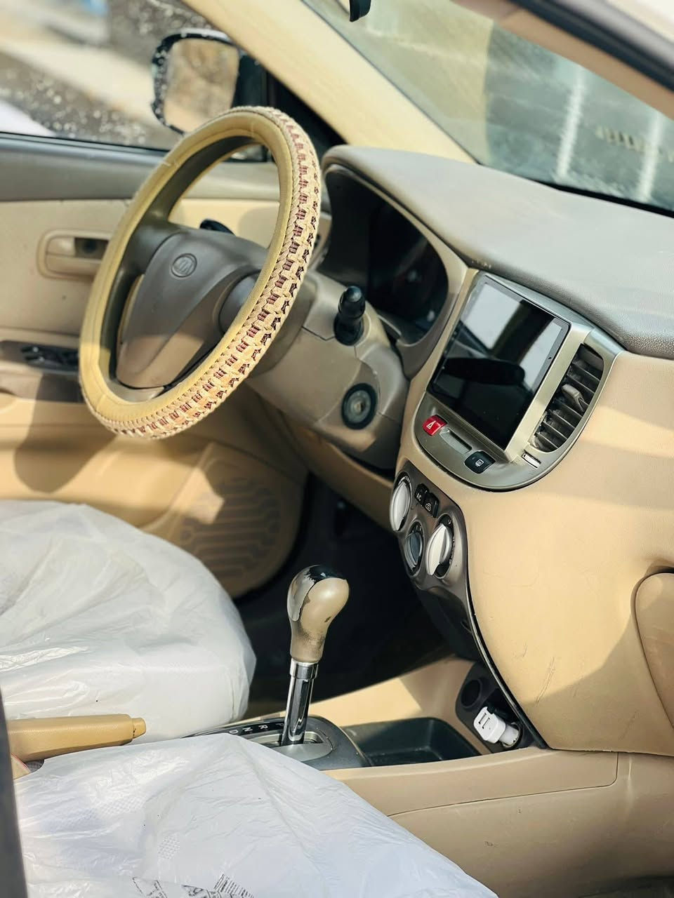 السلام عليكم  بلاش بلاش  ريو خليجي  مكفوله من كلشي  مكان السماوه 
***********
