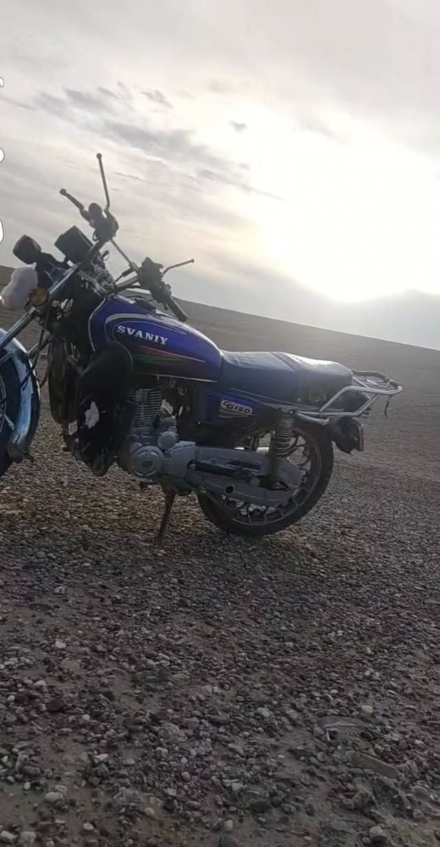 السلام عليكم موطور سافان 24 يعوزو بس جوزه ما مفتوح سعرو600 وبي مجال رقمي ***********
