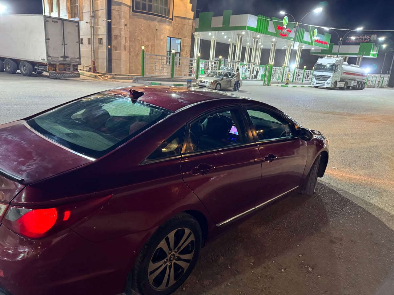 سوناتا 2012امريكي رقم بغداد دولي جديد سنويه لل2030تحويل مباشر مكينه 2400 ضررها جاملغ امامي الامامي الايمن بدون دواخل وبيه مكانات صبغ ابيع حزام كفاله لغود شواصي تكم قماره حوض 
السياره جاهزه كير مكينه حداديه تخم تاير تبريد تدفئه باتري جديد 
مواصفات شاشه كامره خلفيه حساسات اشاير بل مري تحكمات السعر 82وبيه شي بسيط حك الجيه بيع فقط 
***********//*********** الفلوجة, الأنبار
