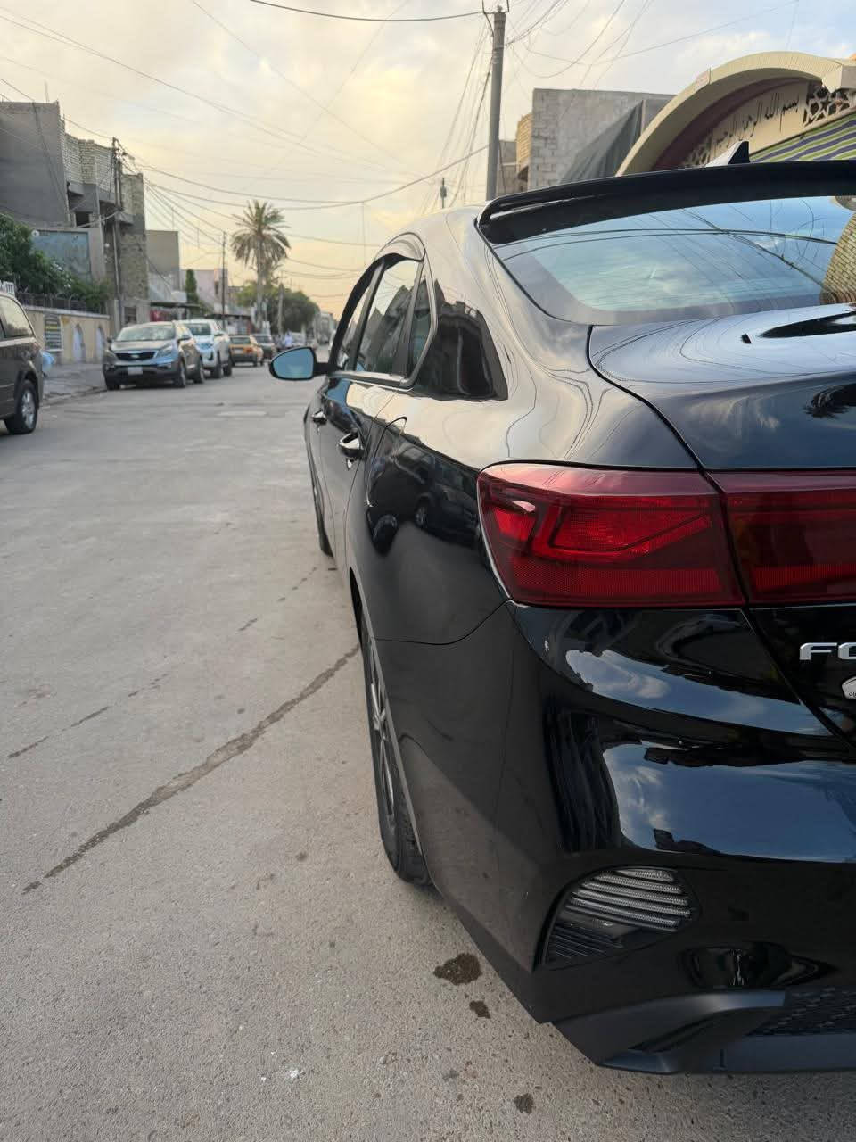 بيج لعرض سيارات العراقيه
سلام عليكم 
كيا فورتي
رقم اربيل ب اسمي تحويل او وكاله
موديل 2022 
ماشيه 55 mil
داخل لونين 
مواصفات نص فول 
ضرر قطعه وحدة 
صور الحادث موجودة بل منشور 
مكانها بغداد الدورة 
السعر 139 مجال كلش بصيط
رقم تلفون *********** رقم صاحب سياره مكلفين بالنشر
