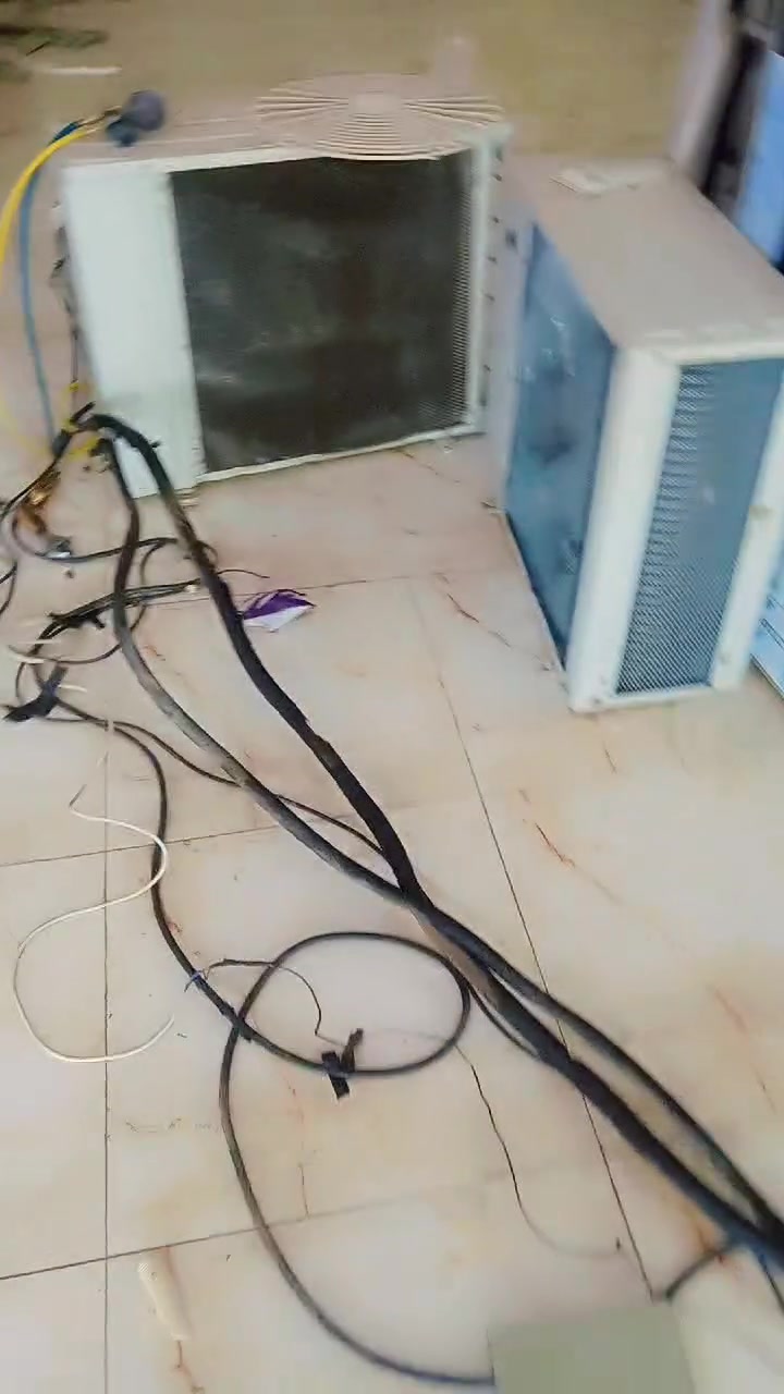 سبالت كافت لاحجام والنواع متوفره


**إذا كنت صاحب هذا الإعلان وتريد حذفه لأي سبب، رجاءا أرسل رسالة إلى الدعم الفني**