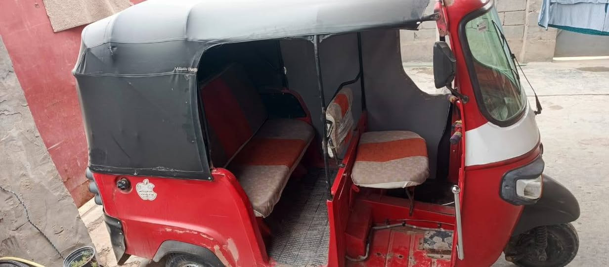 تكتك بياجو موديل 18 اوراق اصولية👌 محرك تي في اس قبل ايام من شديته التكتك خير من الله تشغل وتطلع علئ باب الله:..
( الي موشراي لايتعبني )
*********** 📲
