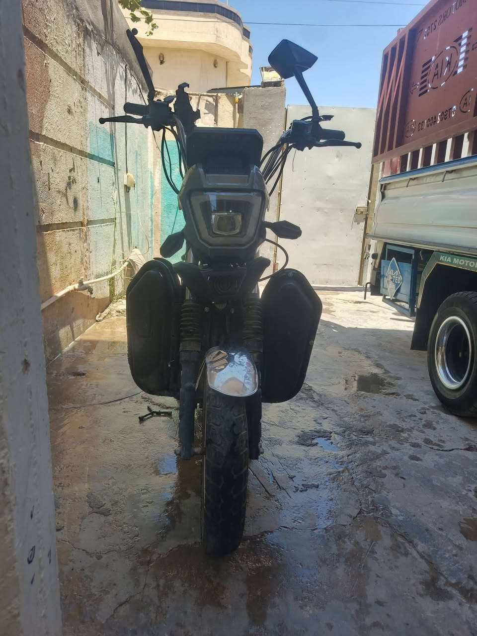 سلام عليكم ماطور جبلي نوع الماسه 6باطاريات هابطات سعر  300 رقم الهاتف ***********
