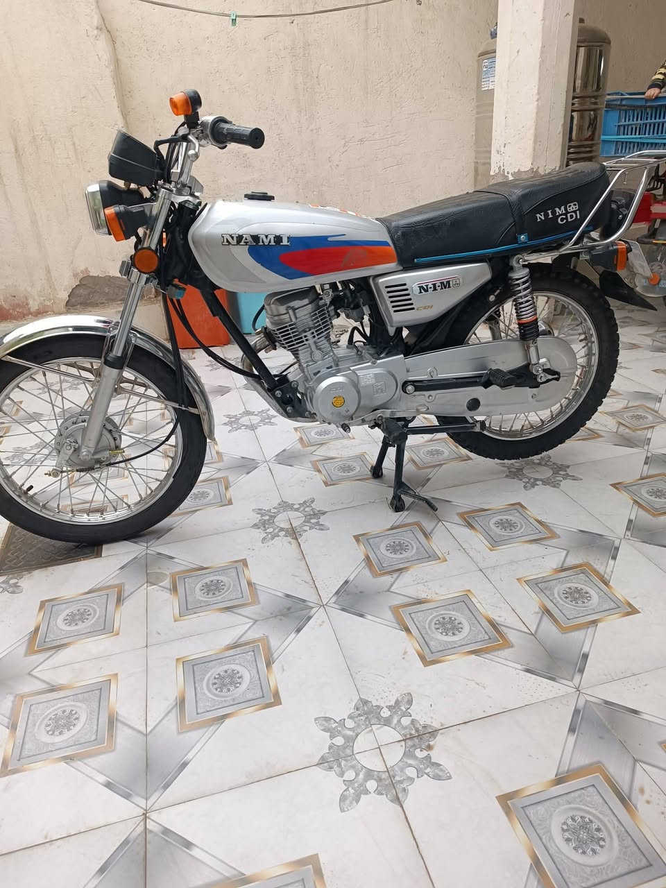 سلام عليكم ناما امتياز للبيع موديل 2027 كفاله عامه كهربائيات كلها شغاله دراجه جديده بعدهي جيس وصل معرض اوراق كامله مكاني طويريج السعر 650 وبيها مجال ***********
