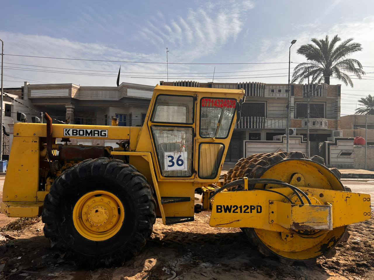 حادلة بوماك 212 ضلفية بلاد
رقم بغداد انكليزي الجديد 

سنوية إلى  ٢٠٣٠

 بمات  هزاز  محرك شاصي زوج تاير   كلة كفالة   مكان بغداد الحبيبية/***********
