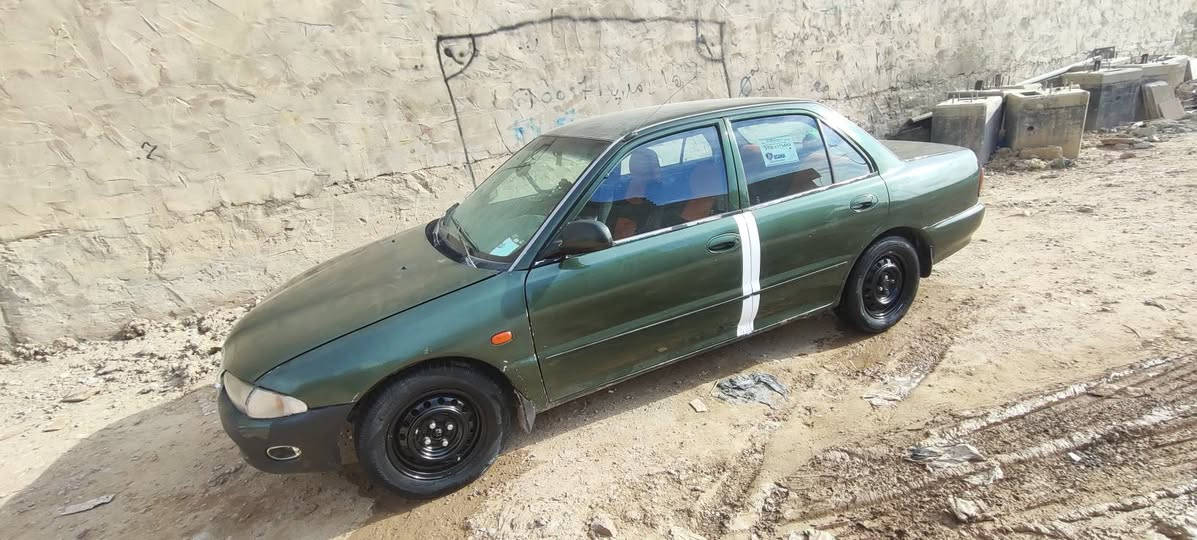 بروتون ياباني 2002( كيــــــــر عــــــادي )
رقم بغداد مشروع وطني سنوية لل 29 تتفـذ 
تخم تاير جديد صبغ عام بدون ضربه قويه فقط بنيد وجاملغ 
كهرباء شغالة صدر خلفي وامامي 
مسجل جديد باتري دوشمه جديدة 
السعر مناسب 36 وبيه مجال حك الجية 
*********** ☎️
العنوان صلاح الدين
