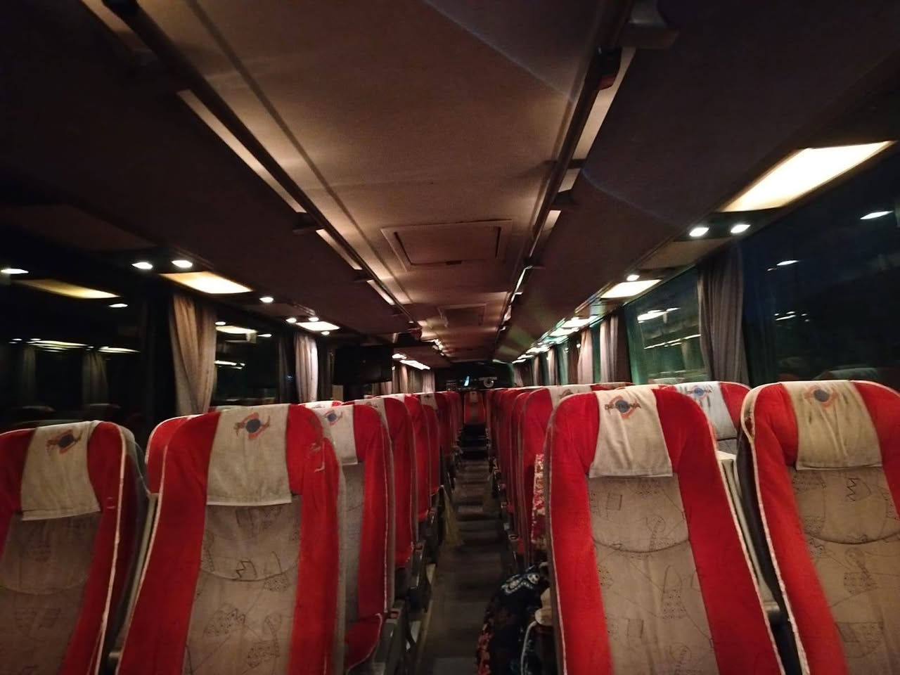 سلام عليكم باص لبيع جاهزه تبريد جديد رقم بصره تحويل الاستفسار رقم صاحب سياره ***********
